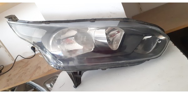 FORD TRANSİT CONNECT SAĞ (14/17) HALOJEN SİYAH